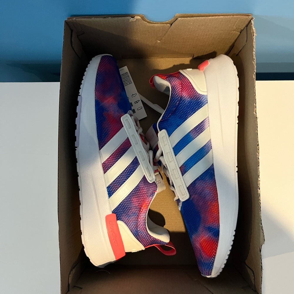 NEW Adidas Women Racer TR21 (Size 7 1/2)
